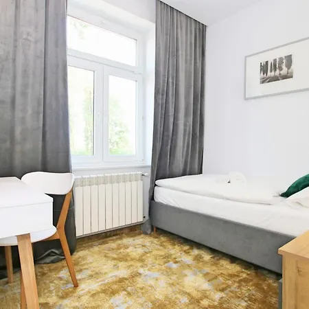 Hostel Portus *